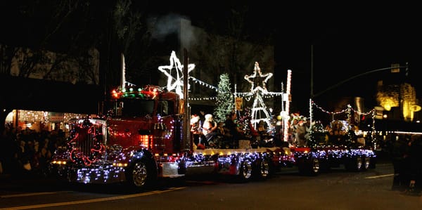 Calistoga Lighted Tractor Parade!